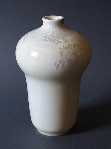 白結晶釉花器　