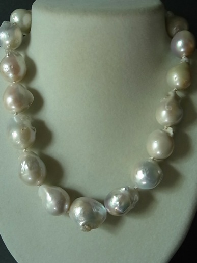 白バロックパール1連ネックレス