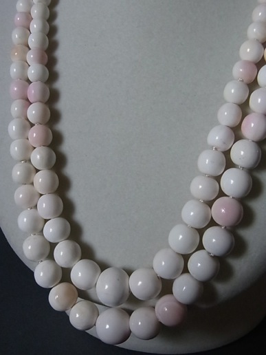 白珊瑚２連ネックレス