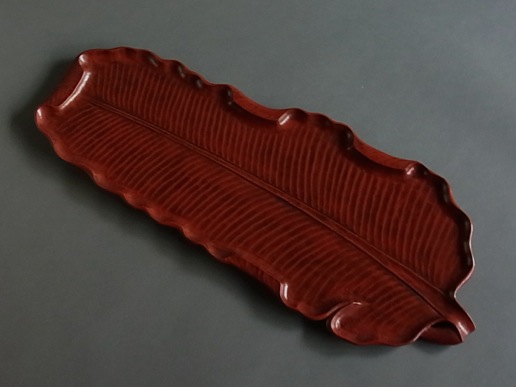 讃岐手彫芭蕉葉盆