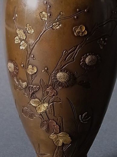 里帰り梅鶯図金象嵌金工花器