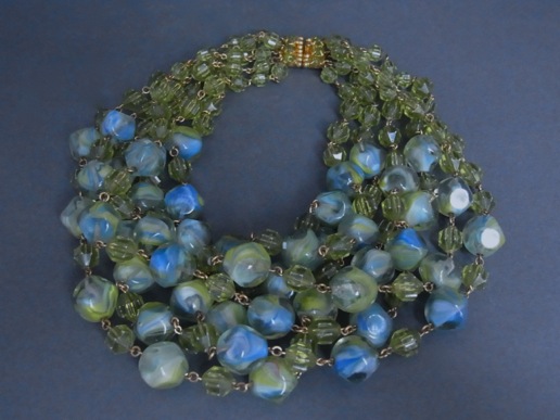 コスチュームジュエリー6連ネックレス