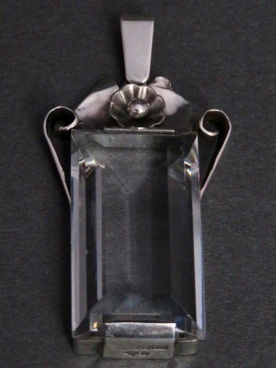 ペンダントトップ