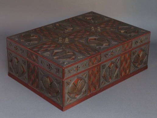 紫檀  鉄透かし飾り箱